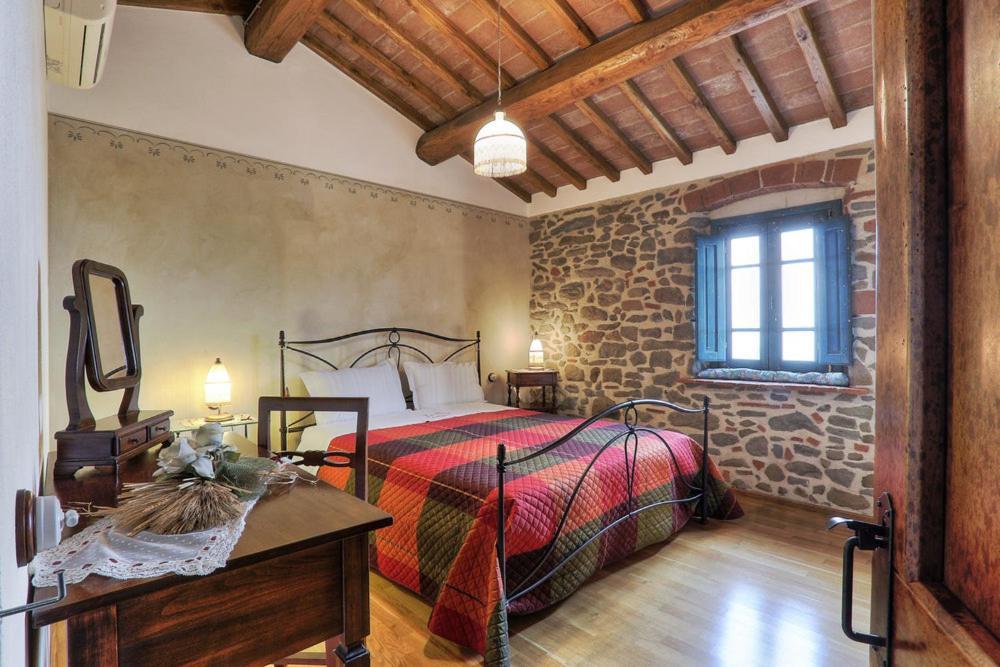 Casa Vacanze La Porta Vinci Kültér fotó